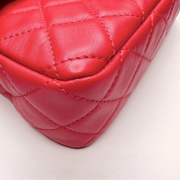 Chanel Pearl Crush - Picture 13 of 17